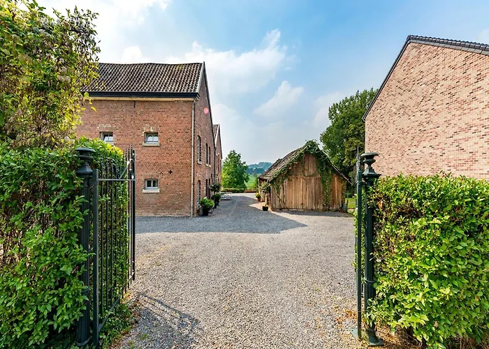 De Appelgaard Voeren Estate Hébergement de vacances *